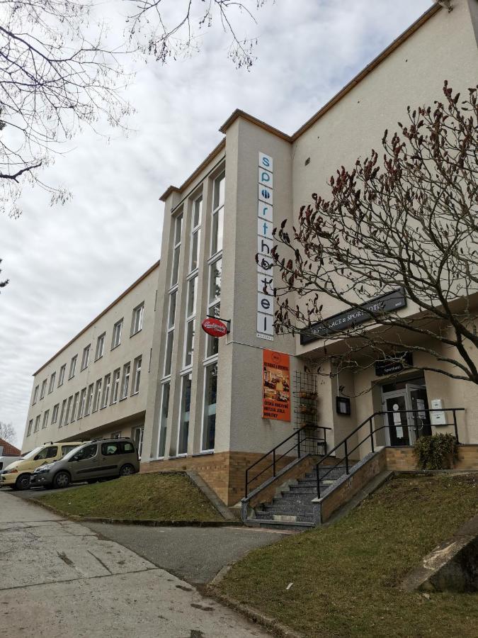 Sporthotel Milevsko المظهر الخارجي الصورة